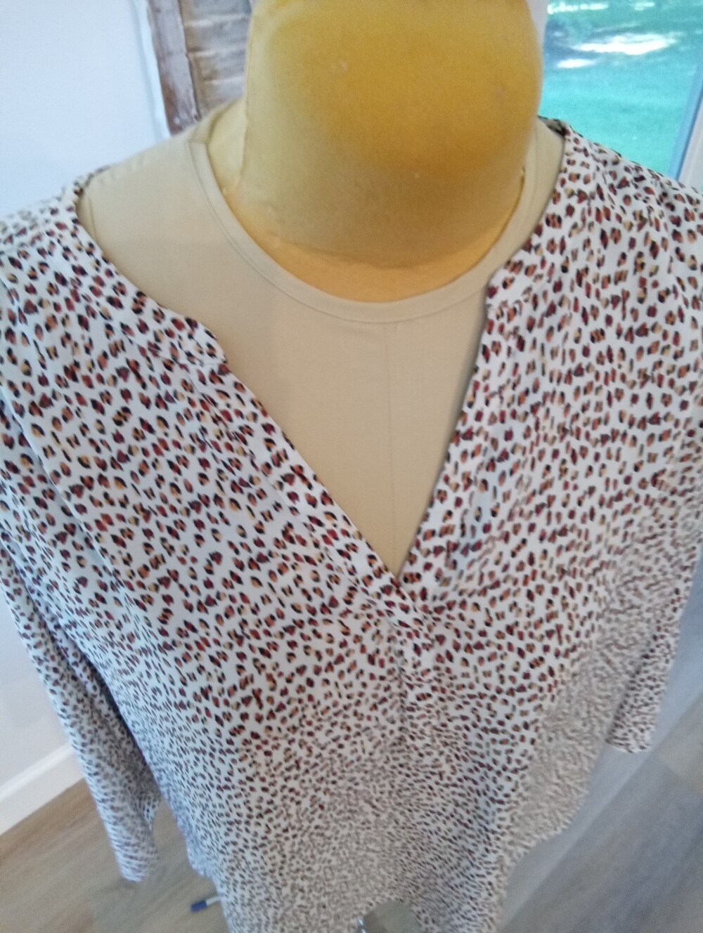 NYDJ Plus Size 3X Neutral Animal Leopard Print Blouse 3/4 Length Sleeves - Picture 16 of 16